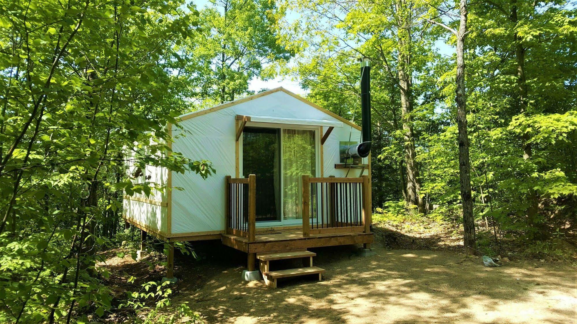 Éco Spa Highland Grenville-Sur-La-Rouge Exterior foto